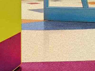 塑膠地板評論:優點和缺點